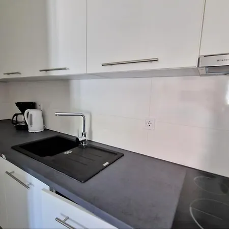 Guest house Amra In For Max 27 Persons