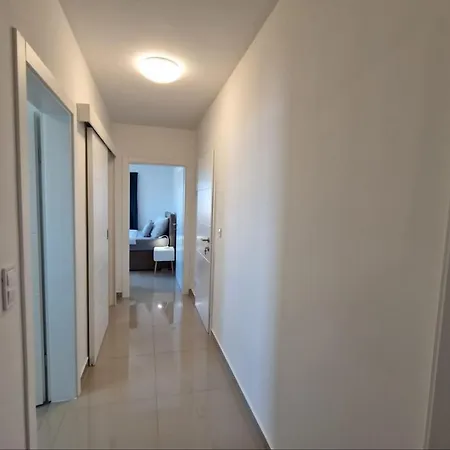 Szálloda Amra In For Max 27 Persons