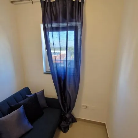 Guest house Amra In For Max 27 Persons *