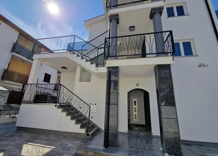 Amra In For Max 27 Persons 3* Porec