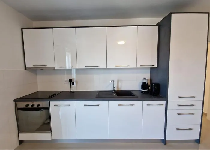 Hotel Amra In For Max 27 Persons Porec