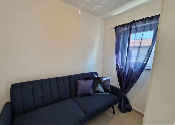 Amra In For Max 27 Persons Hotel 3*